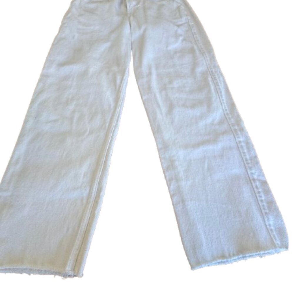 Hollister Ultra High Rise Vintage Straight White Jeans Size 7L Raw cut hem NWOT - Picture 2 of 6